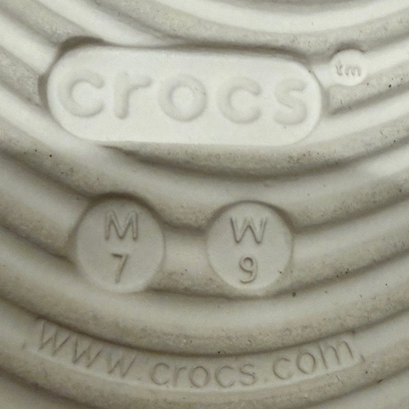 Crocs Unisex Mellow Recovery Clogs - Picture 5 of 6